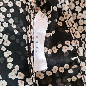 Lush Floral Light Layering Top Black, Cream, Orange size Medium